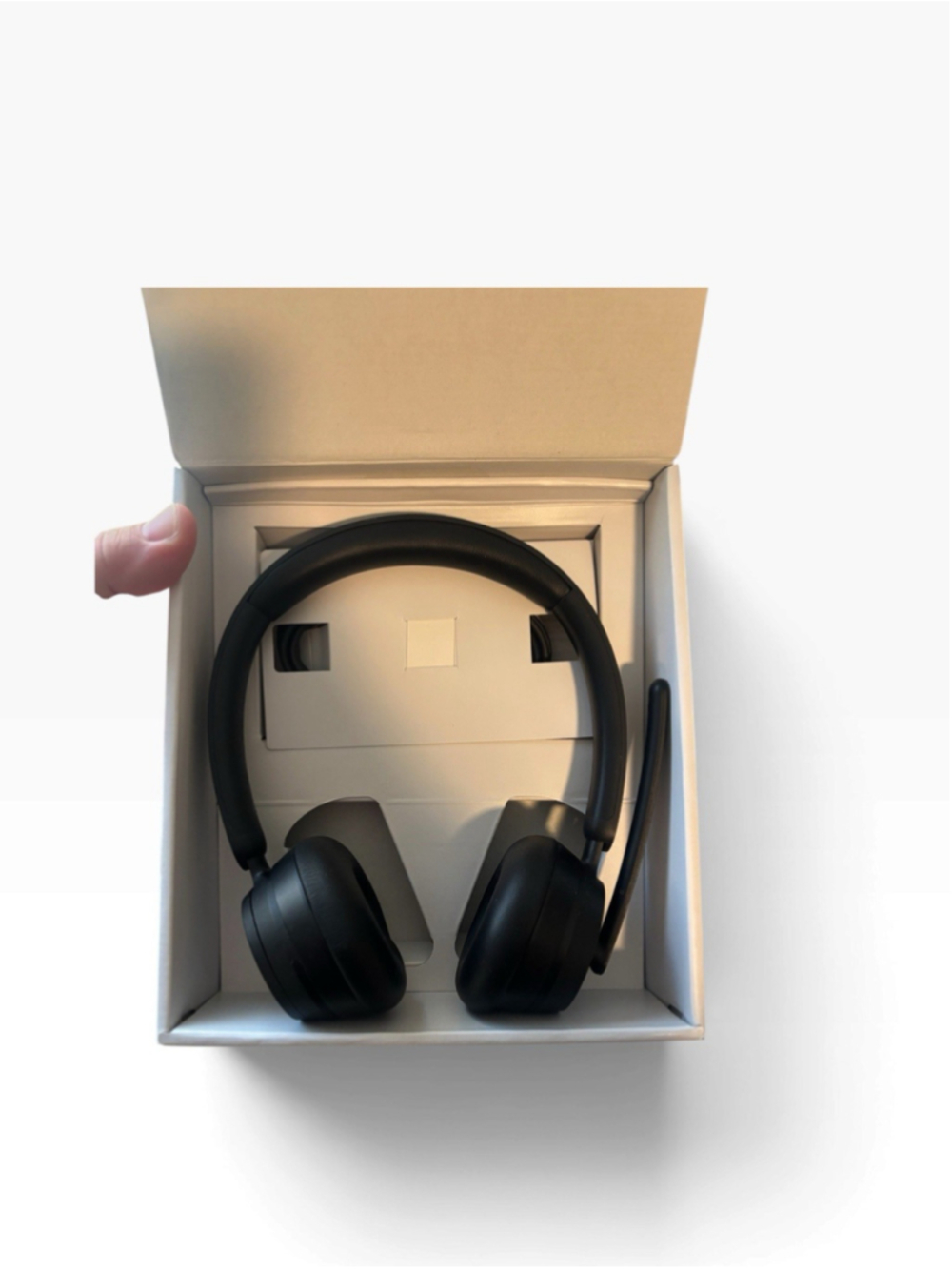Microsoft Modern Wireless Bluetooth Headset Black - NO DONGLE - Picture 3 of 6